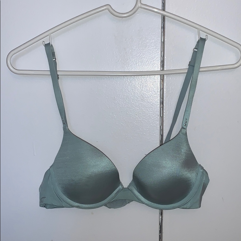 Victoria’s Secret 34B Bra
